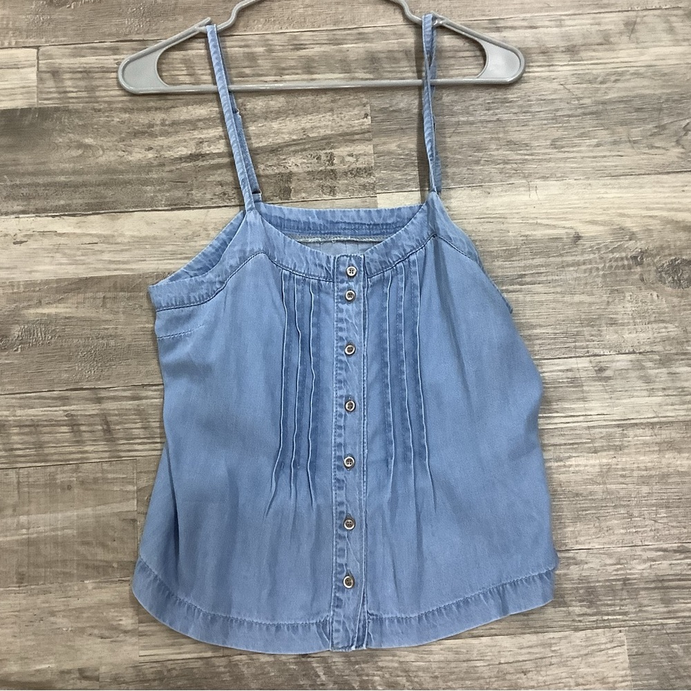 Light Blue Sleeveless Button-Up Top